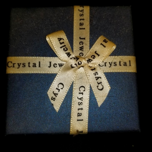 Wired wrapped quartz pendant - Picture 3 of 3